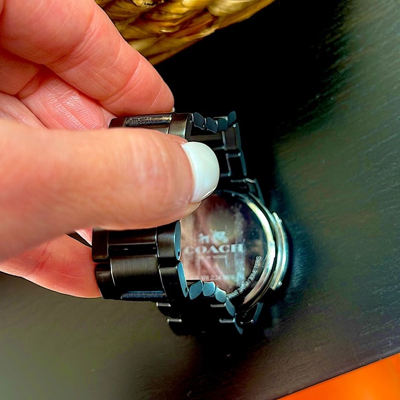 Coach Watch - Picture 5 of 7